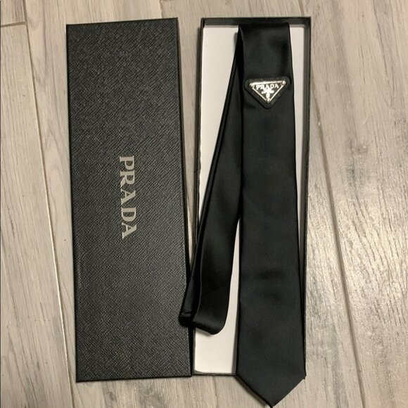 Prada Black Tie - Picture 1 of 3